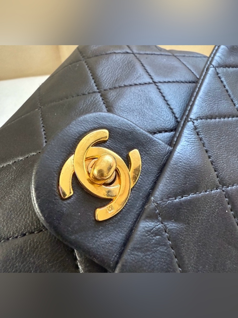 Chanel Classic Square Black Leather 24k Gold plated hardware Bag - Picture 3 of 9